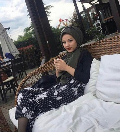 Ateşli evinde buluşan bayan Aylin