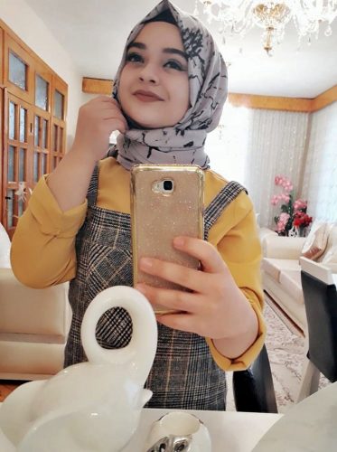 Benzersiz kaprissiz Hümeyra