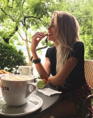 Cazibeli fetişe açık hanım Lütfiye