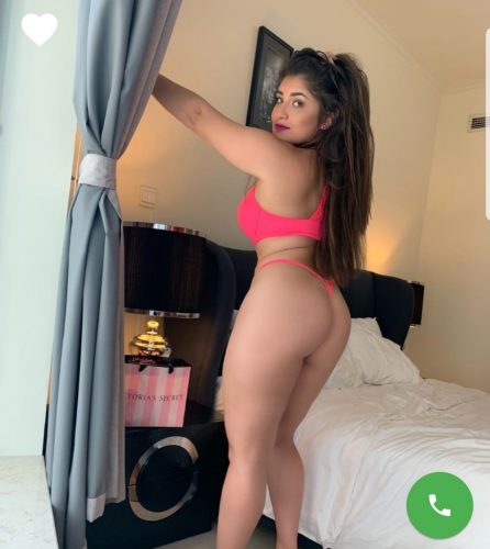 Cazibeli öpüşmeyi seven hatun Eser