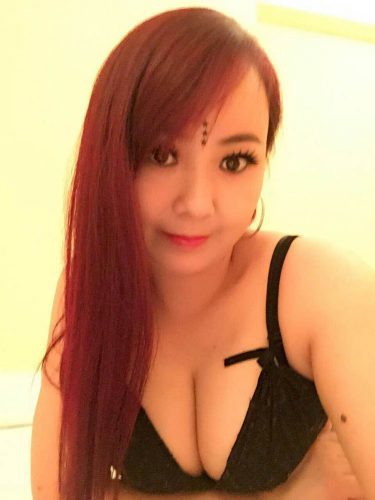 Cazibeli oral yapan bayan Mefharet
