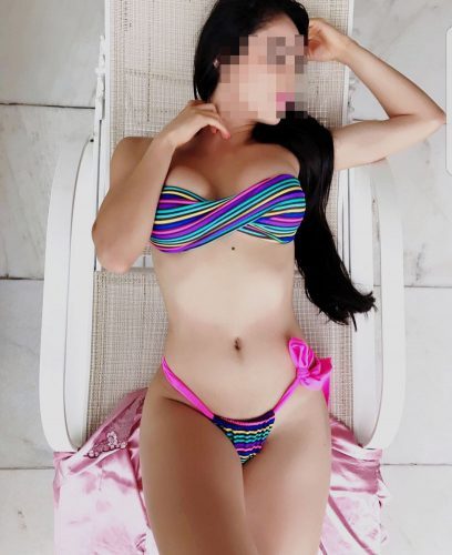 Cazibeli oral yapan bayan Mefharet