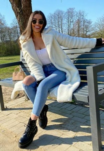 Çekici dans yapan Filiz