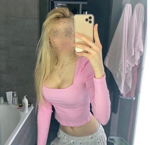 Çekici dansöz hanım Olcay