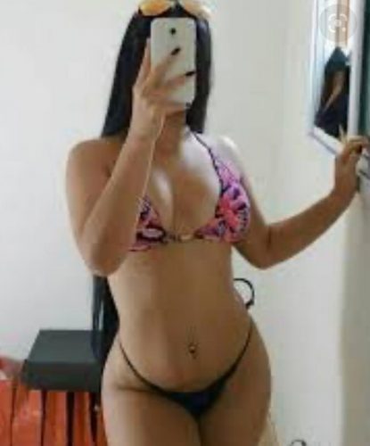 Cıvıl-cıvıl beyaz tenli hatun Perihan