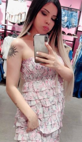 dövmeli escort, 23 yaşlı bayan, 23 yaşlı escort, 23 yaşlı, şişli dolgun göğüslü bayan, belarusyalı kızlar