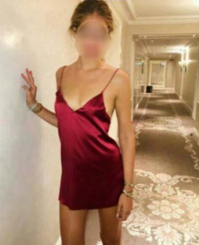 Elit otelde buluşan bayan Nur