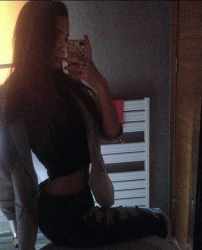 Etkileyici otelde buluşan kız Hanife