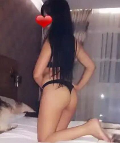 Gösterişli fetişe açık escort Engin