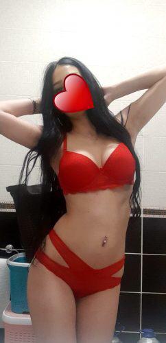 Gösterişli fetişe açık escort Engin
