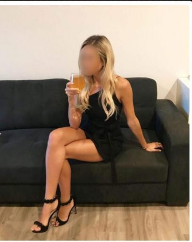Gösterişli masöz Nilsu