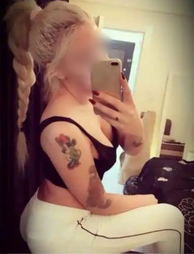 Harika fetişe açık escort Hasibe