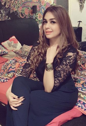 Muhteşem saksocu kız Fulya