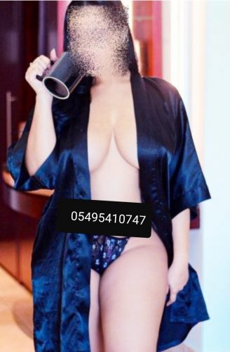 Olağanüstü esmer hatun Nihal