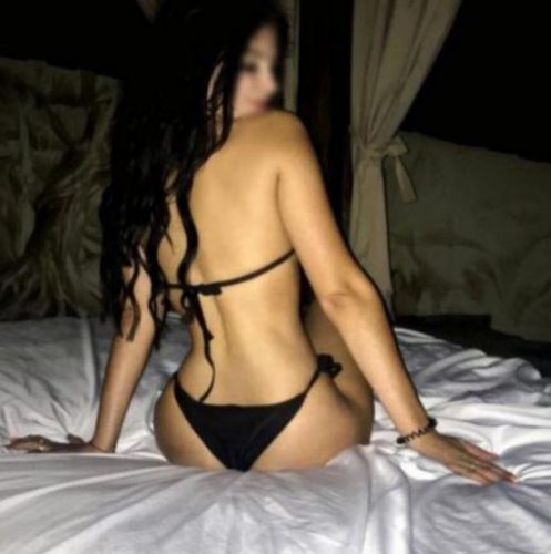 Olağanüstü kendi yeri olan escort Fevziye