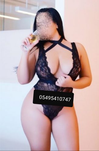 Seçkin beyaz tenli hatun Gazal