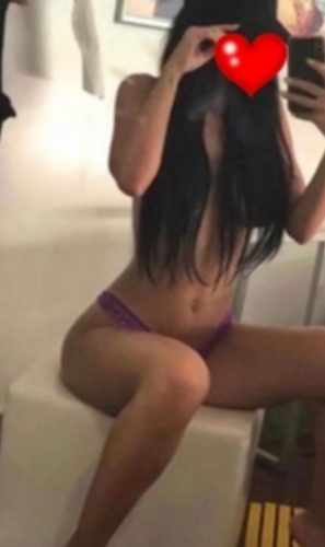 Seks kraliçası buğday tenli bayan Ayca