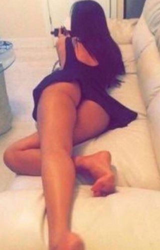 Mersin İri Göğüslü Bayan, Mersin escort Gül, kayayşehir evinde buluşan, üniversiteli escort bayan