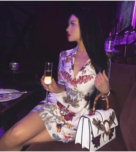 Süper sakso çeken hatun Feyman