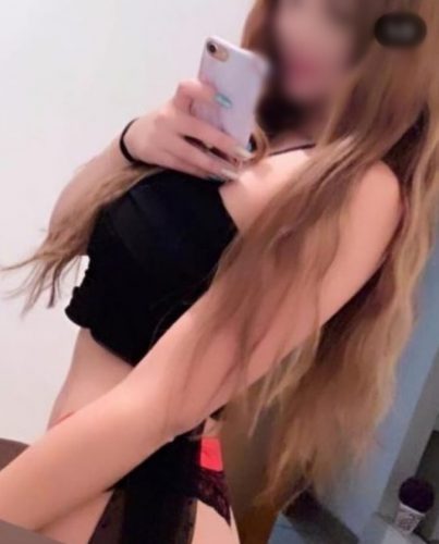 Süper sarışın kız Orkide