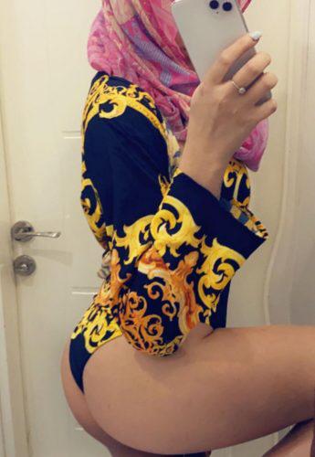 VİP kendi yeri olan hatun Münevver